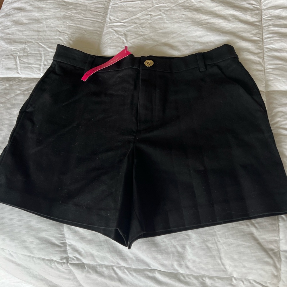 Lilly Elegant Black Waist Women's Shorts